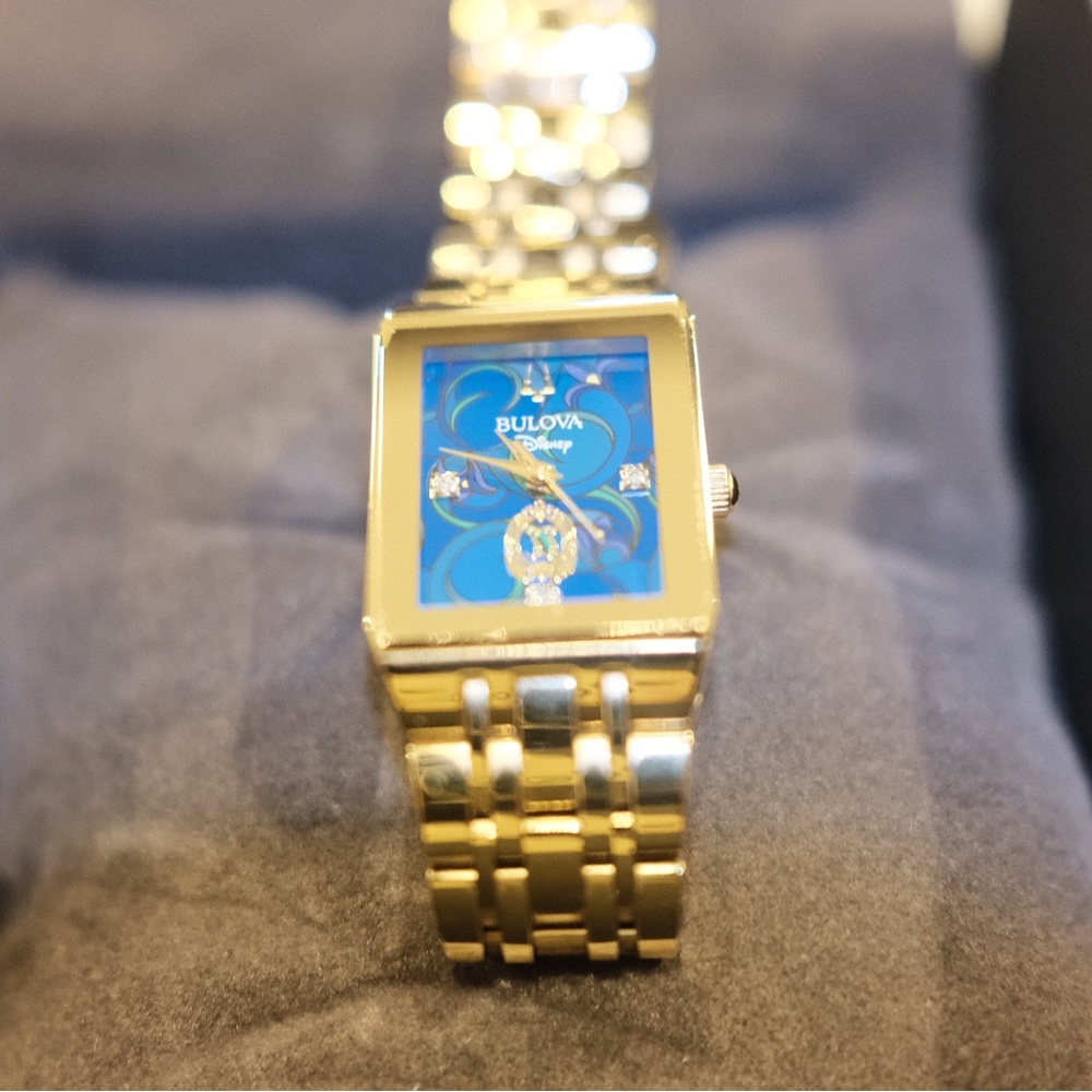 Disney Club 33 Emerald 55 Anniversary Watch BULOVA